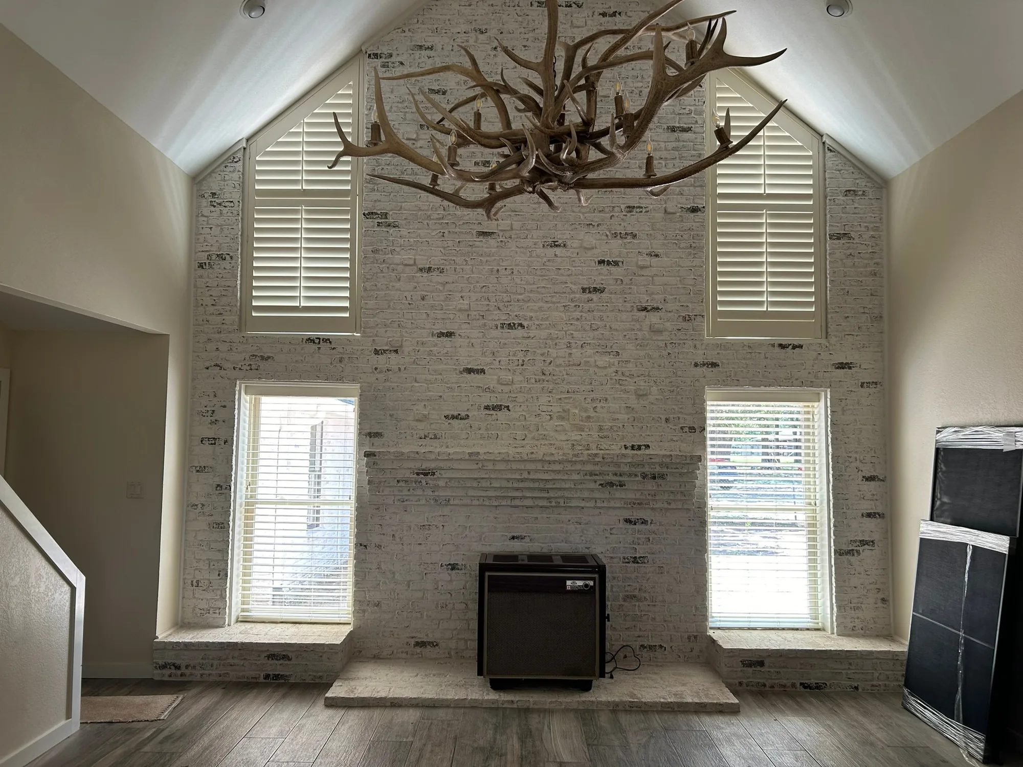 Wood & Faux Wood Blinds installed by Love Is Blinds in Southern Arizona